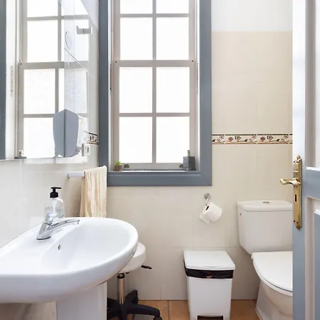 Wanderlust * سانتا كروز دي تينيريف