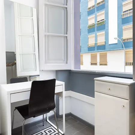 Wanderlust بيت شباب *