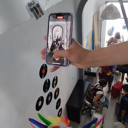 Wanderlust بيت شباب